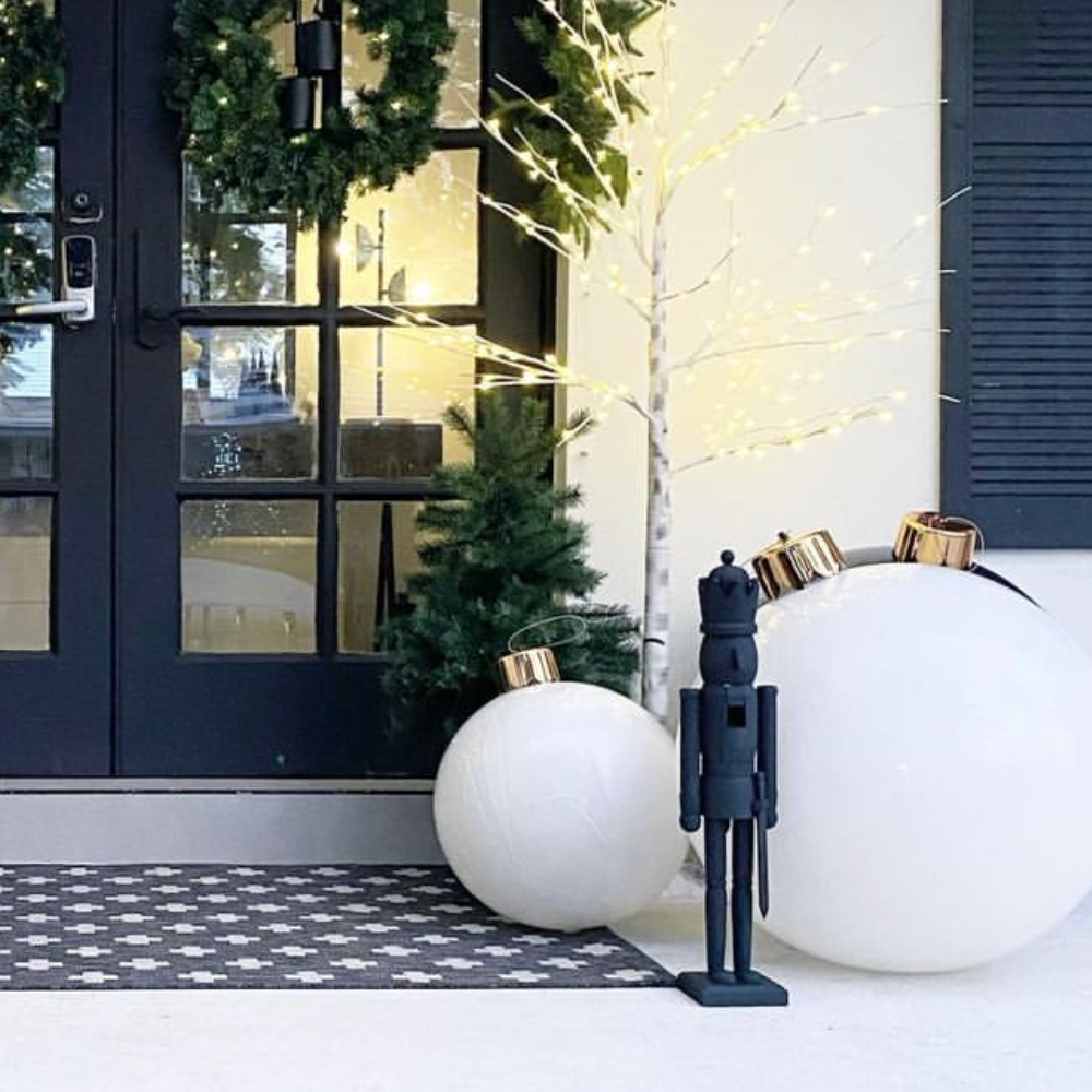 Large (30") White Holiball®