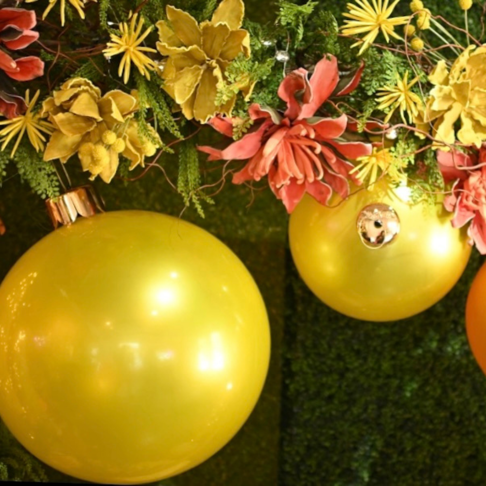 Large (30") Yellow Holiball®