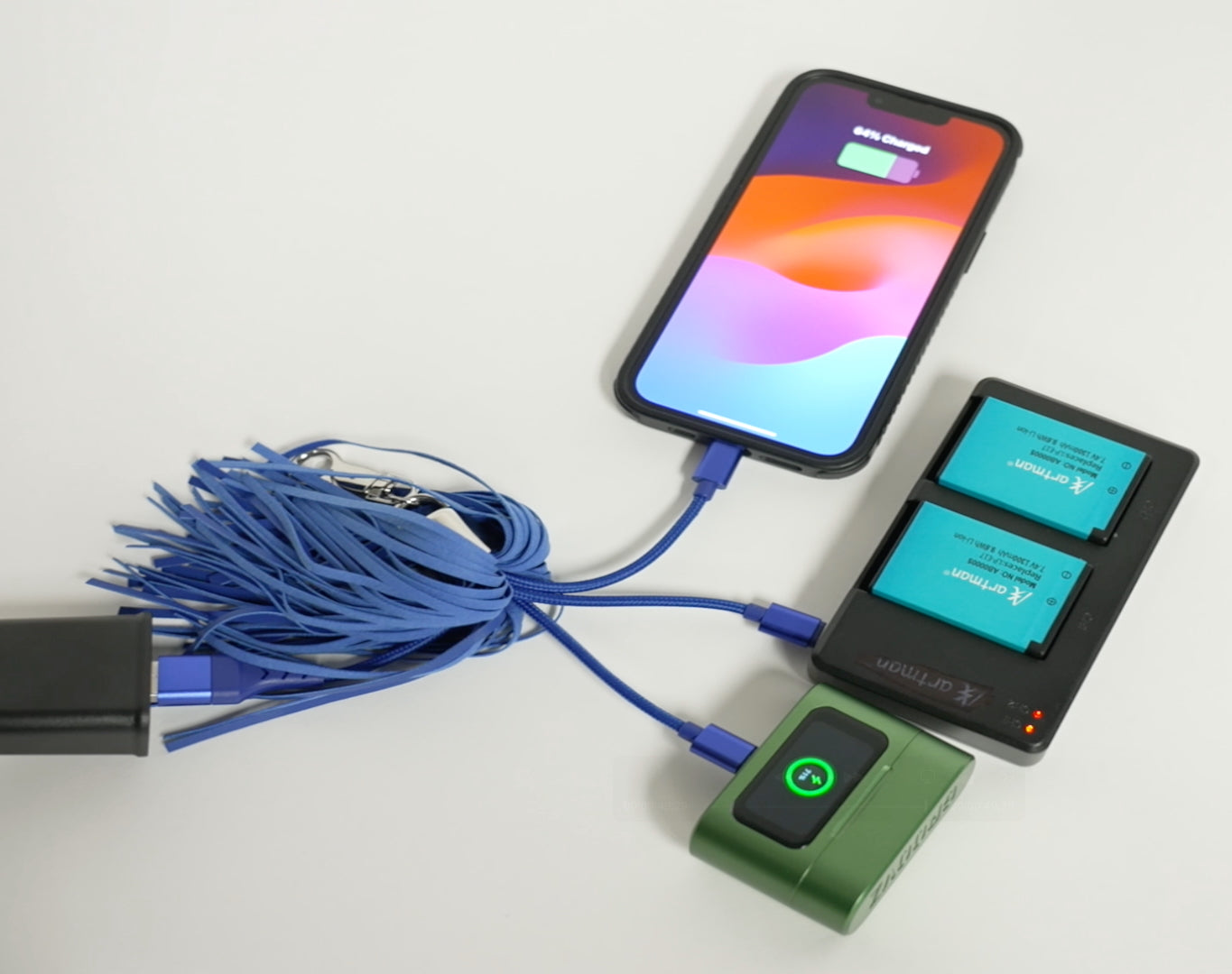 Bolsetta Universal Charging Tassels for Apple & Android - 2 Pack