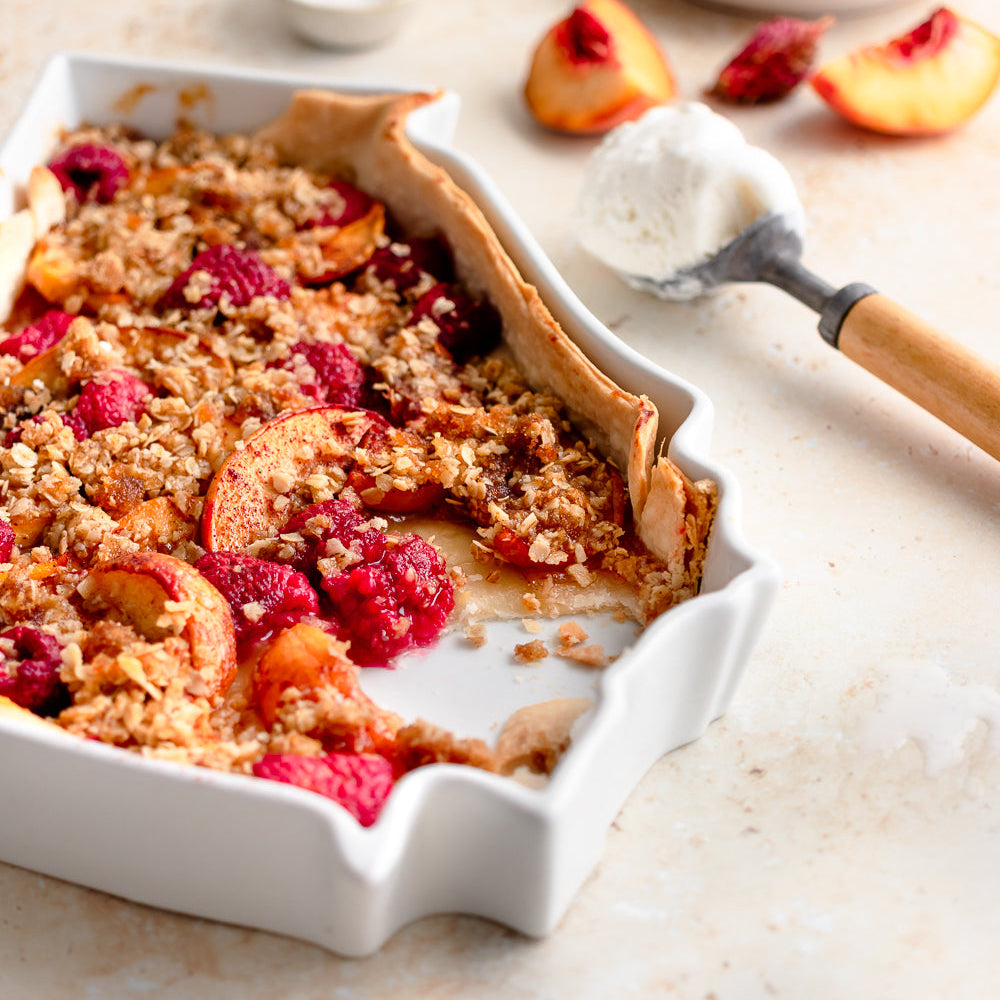 Georgia State Plate with peach pie. GA State plate is safe for food, cooking, and the oven. GA pie plate. GA dessert dish. Georgia dessert bakeware. Georgia kitchen dish. Georgia gift. 